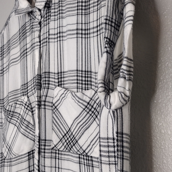 Rails Women's Britt Sleeveless Plaid Button Down Shirt Top Size M - Picture 8 of 14
